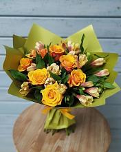 Букет цветов из:  Альстромерии и Розы в Осеево