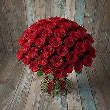 Букет 55 Красных роз Фридом #REPLACE_PRED# Осеево