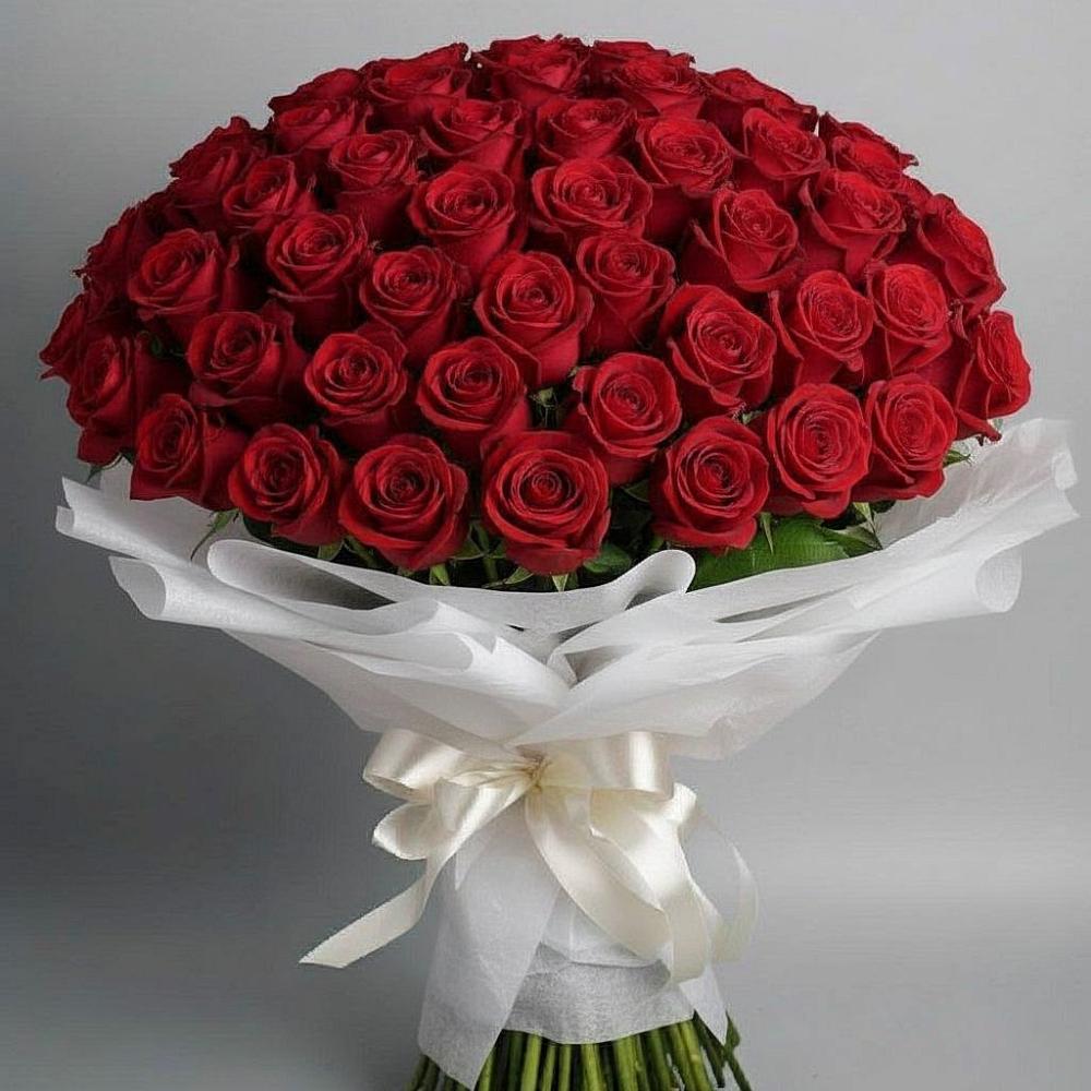 Букет 101 Красная роза Блэк Мэджик в Осеево