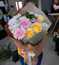 Букет цветов из:  Герберы, Розы и Хризантемы в Осеево