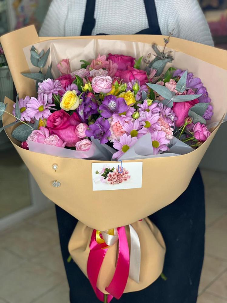 Букет цветов из: Хризантемы, Гвоздики и Альстромерии в Осеево