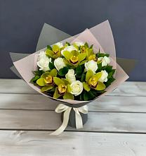 Букет цветов из:  Орхидеи и Розы в Осеево