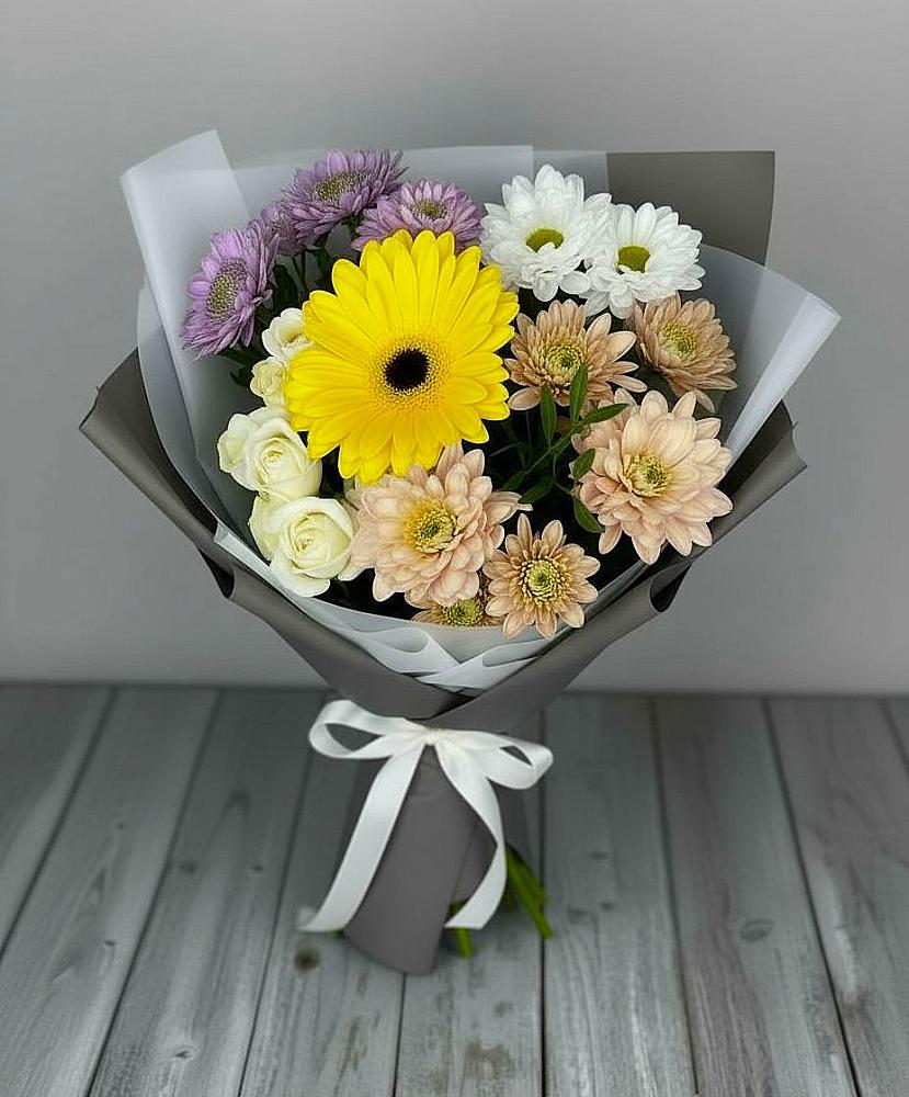 Букет цветов из: Розы, Герберы и Хризантемы в Осеево