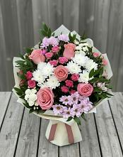 Букет цветов из:  Альстромерии, Гвоздики, Розы и Хризантемы в Осеево