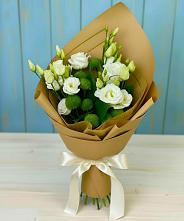 Букет цветов из:  Хризантемы и Лизиантусы в Осеево