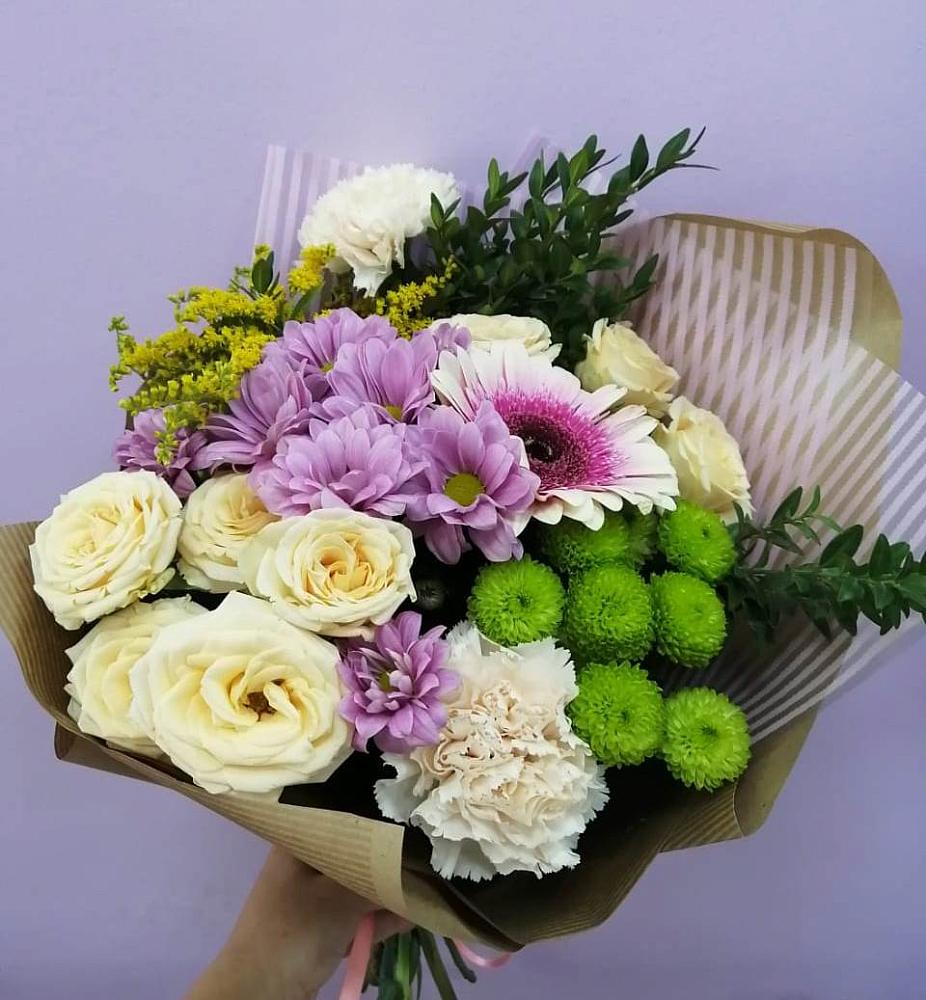 Букет цветов из: Хризантемы, Розы, Гвоздики и Герберы в Осеево