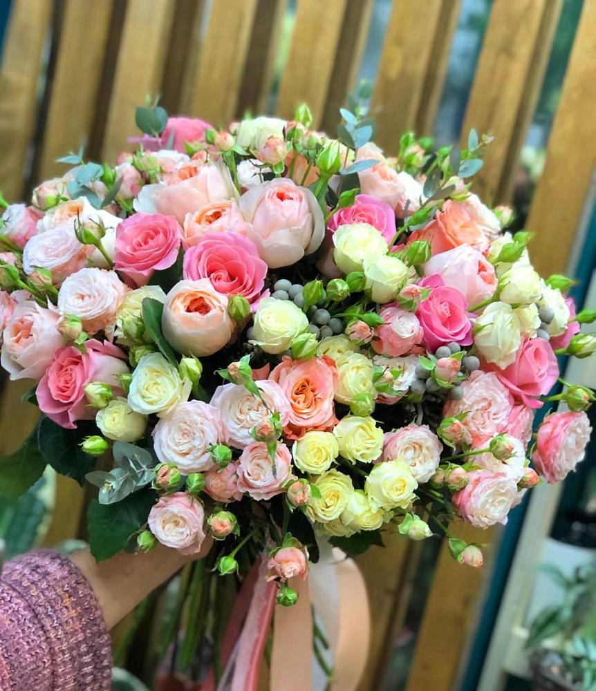 Букет цветов из: Розы в Осеево