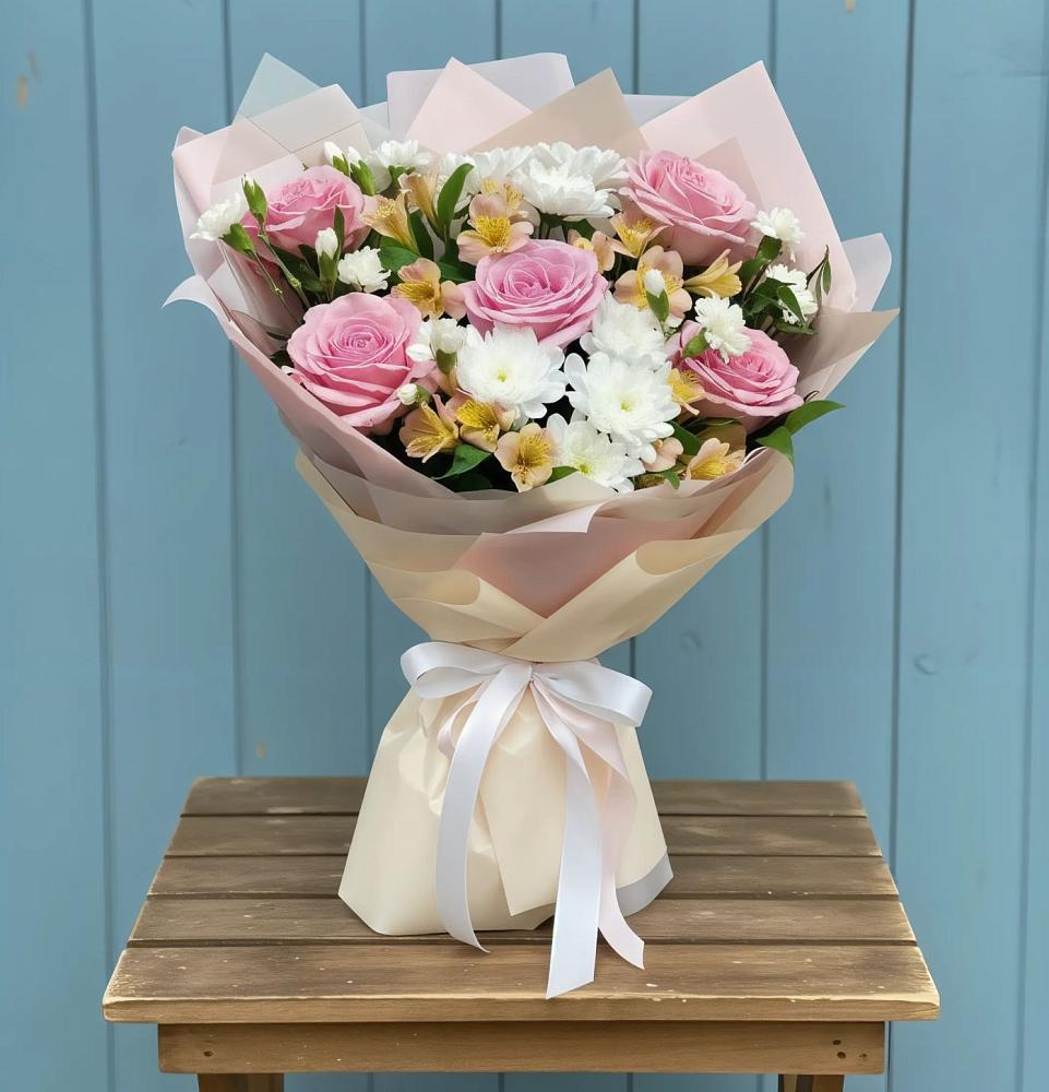 Букет цветов из: Гвоздики, Орхидеи и Розы в Осеево