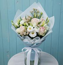 Букет цветов из:  Розы и Лизиантусы в Осеево