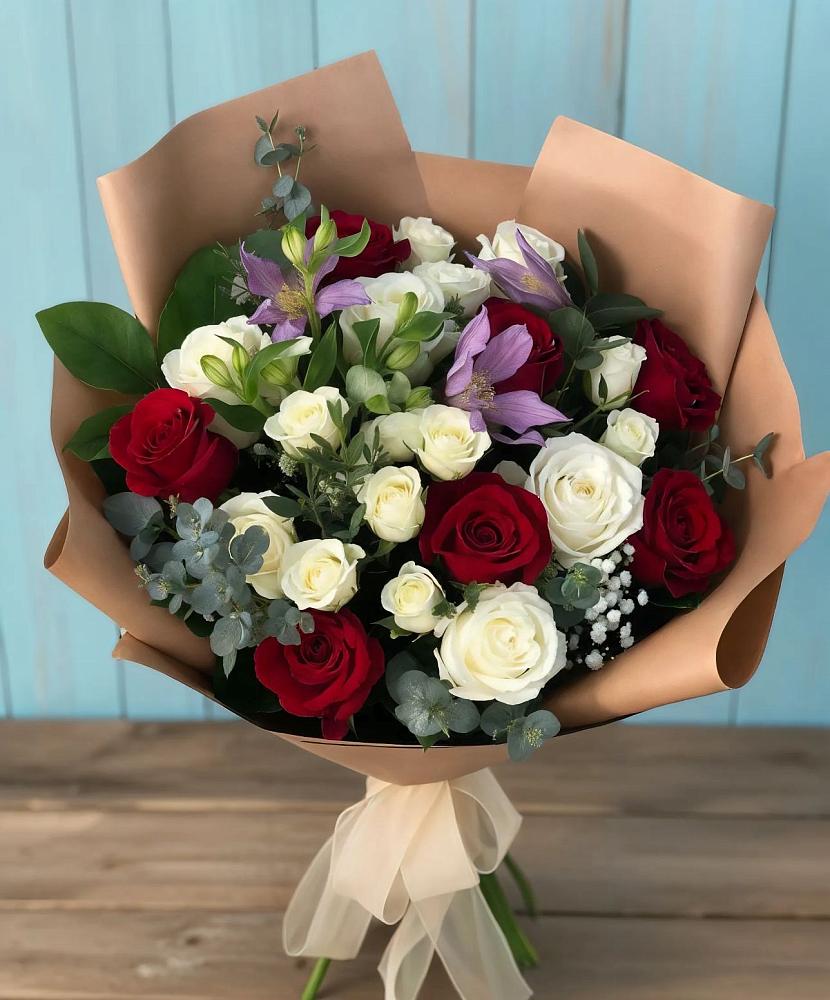Букет цветов из: Розы и Альстромерии в Осеево